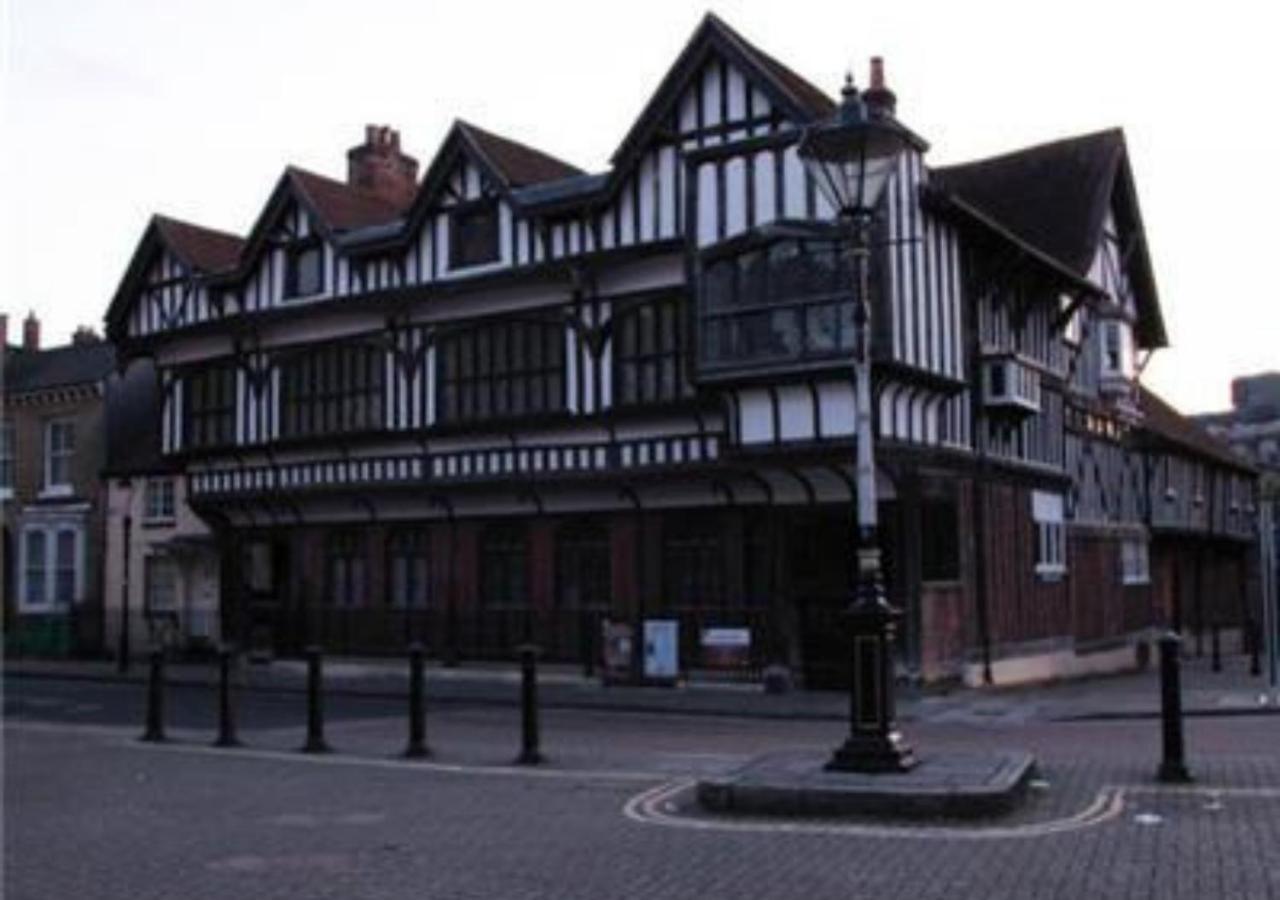 Stayzo Penthouse Accommodation 2- Premier Lodge Southampton Exterior foto